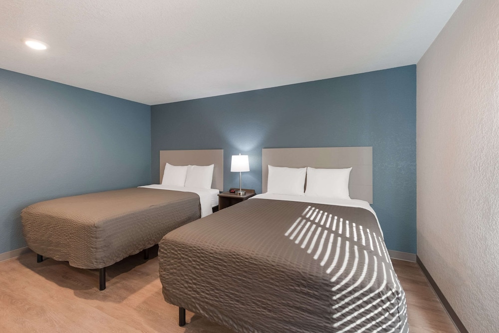 WoodSpring Suites Dayton North 24/42