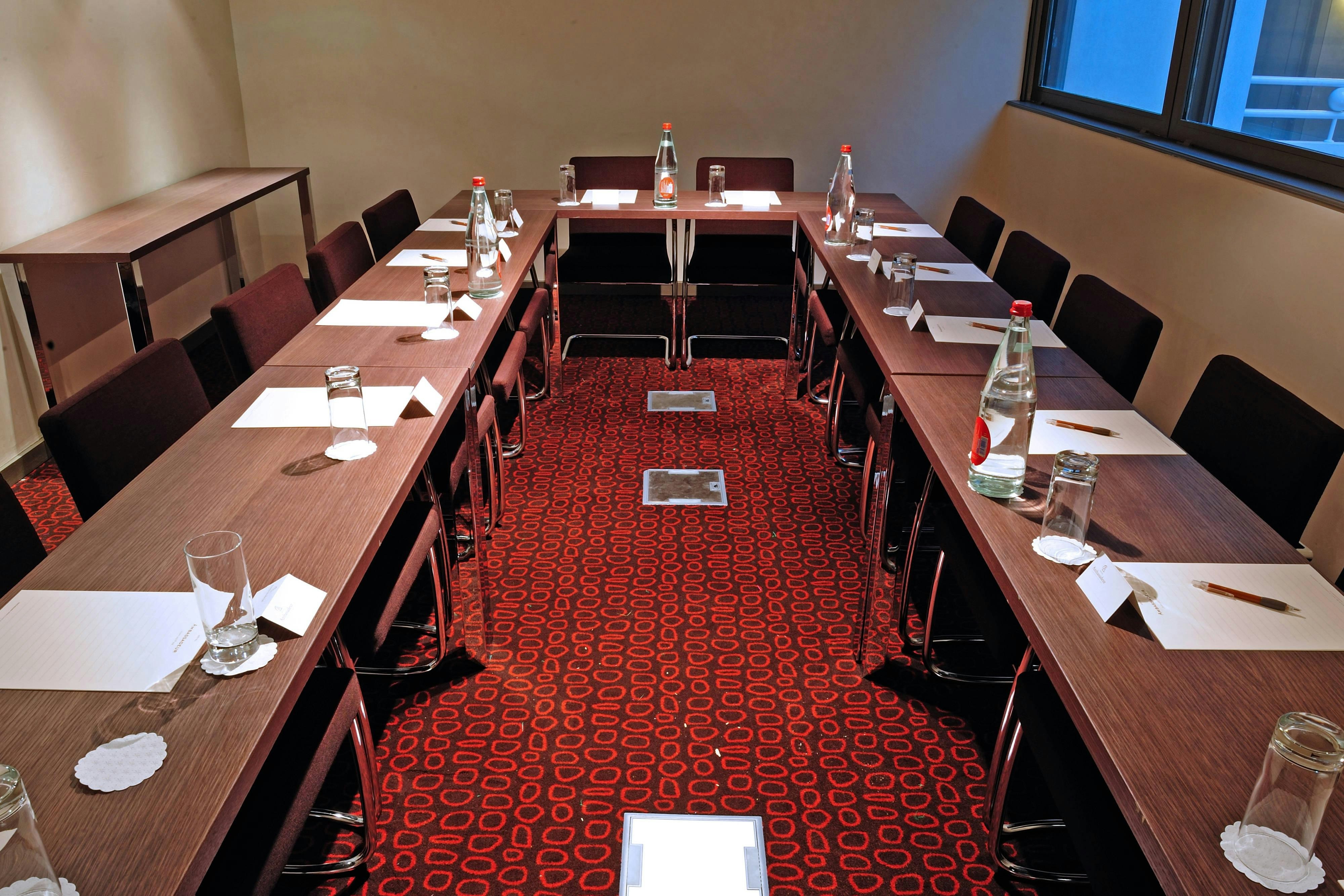 AC Hotel by Marriott Ambassadeur Antibes - Juan Les Pins 49/51