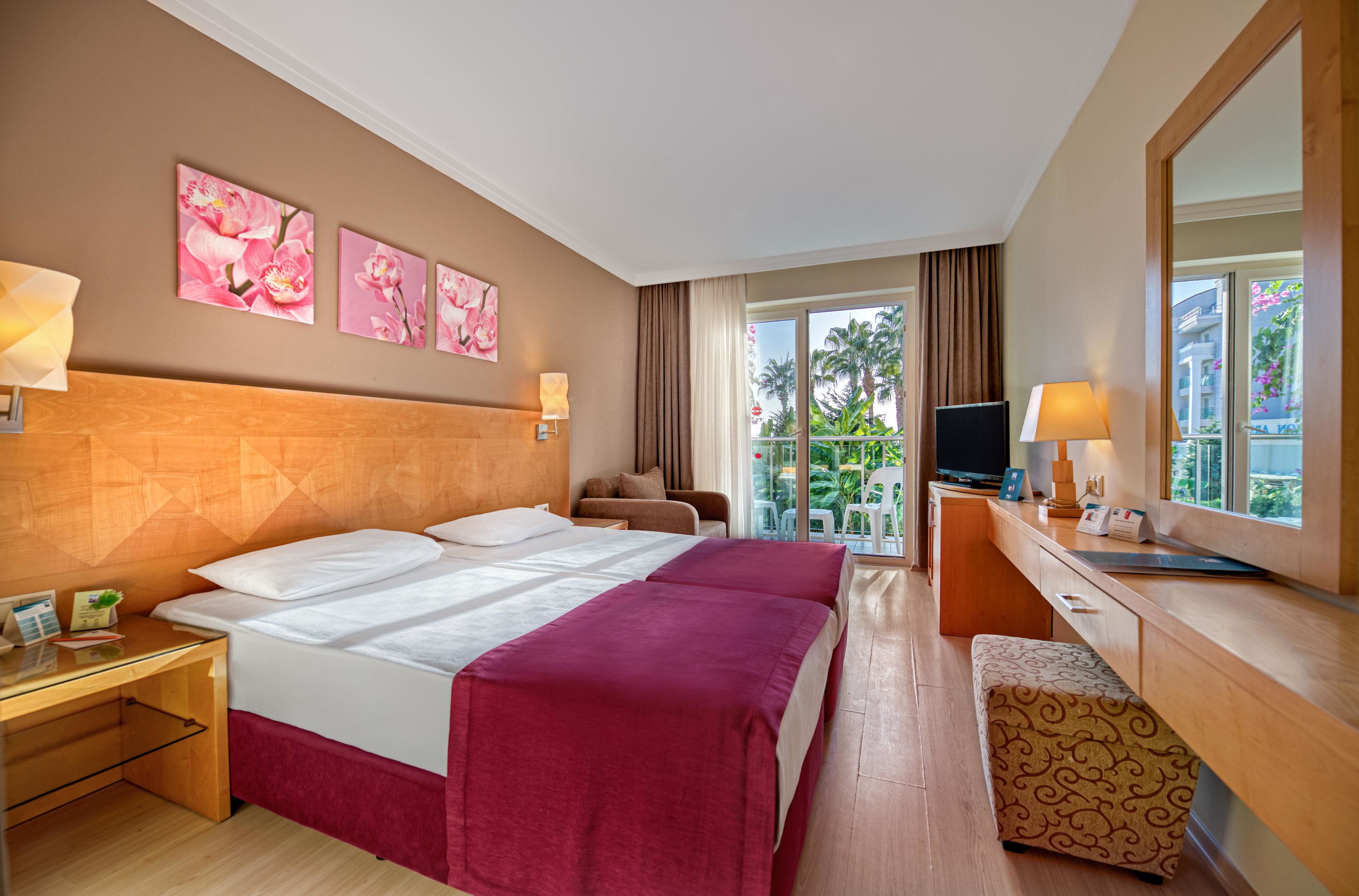 ROOM, DOUBLE BED, GARDEN VIEW