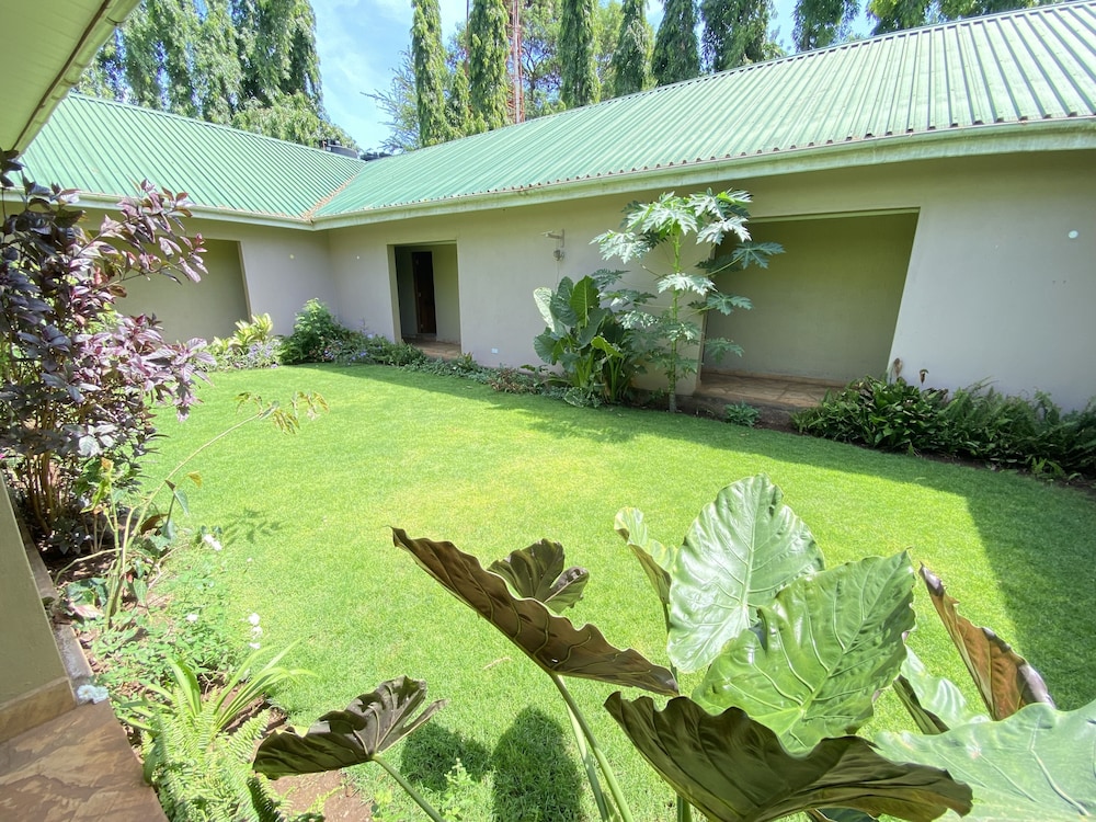 Sangana Lodge 44/50