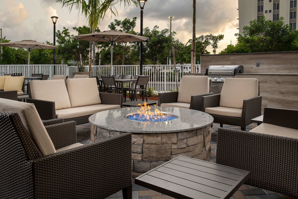 Residence Inn by Marriott Miami Northwest 38/42
