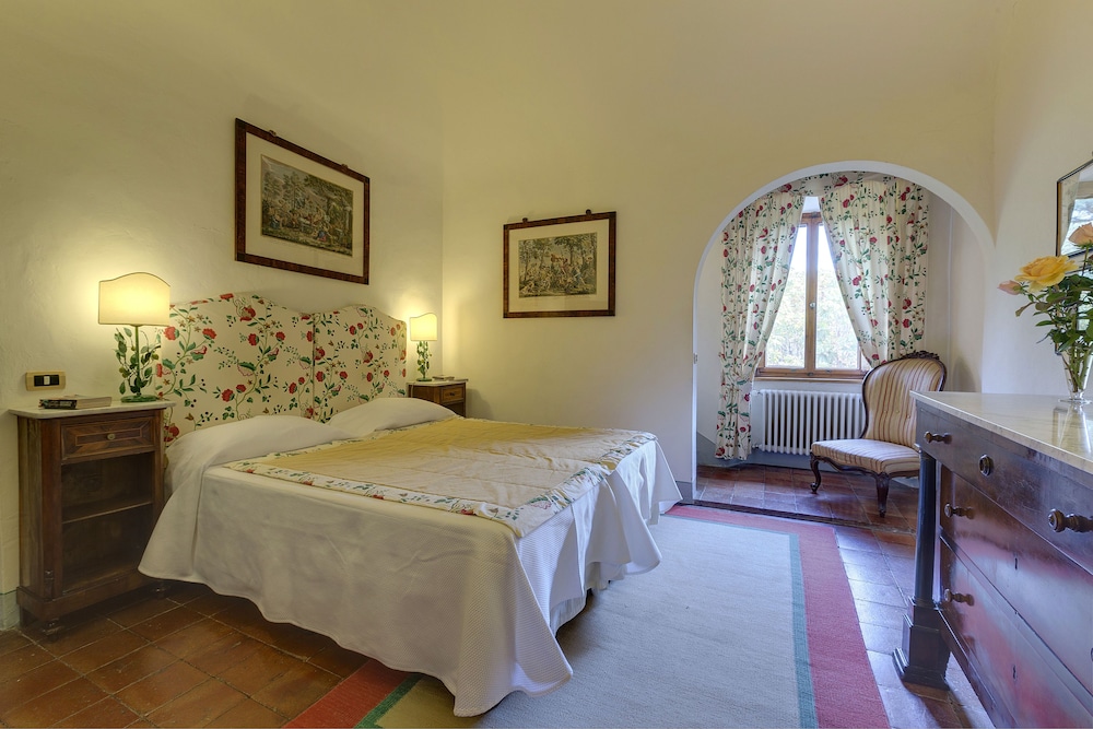 Villa Le Barone 8/50
