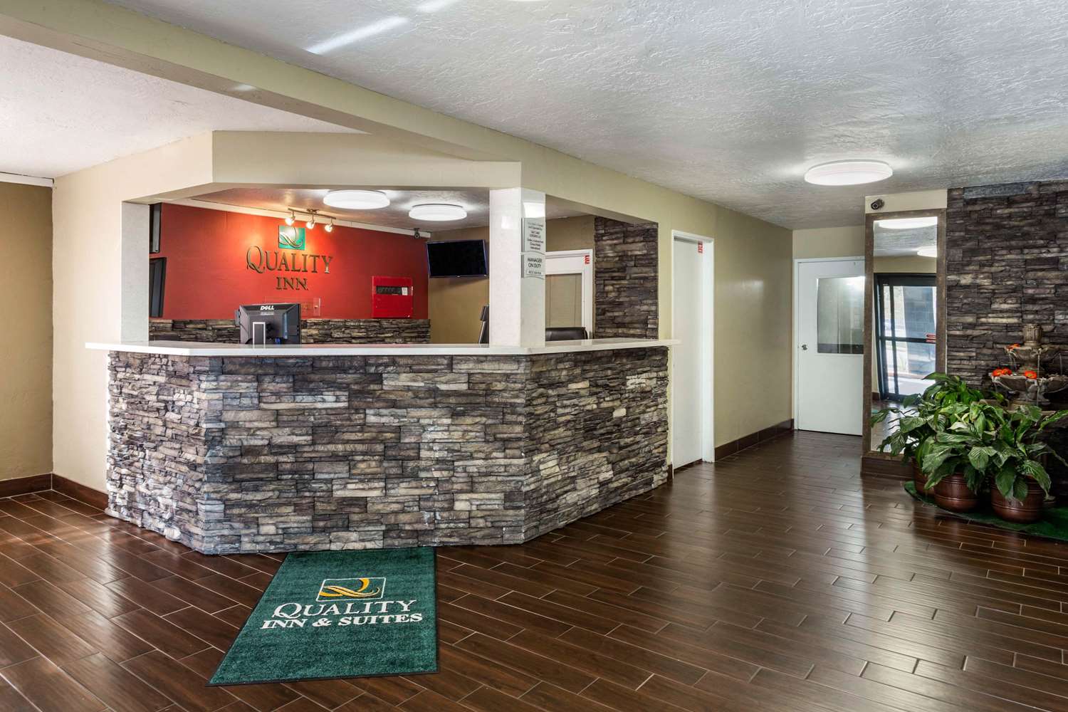 Quality Inn Downtown 10/27