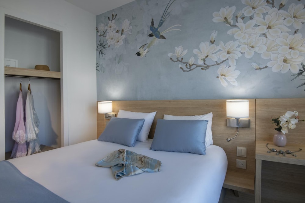 Chambord Hotel Menton 10/44