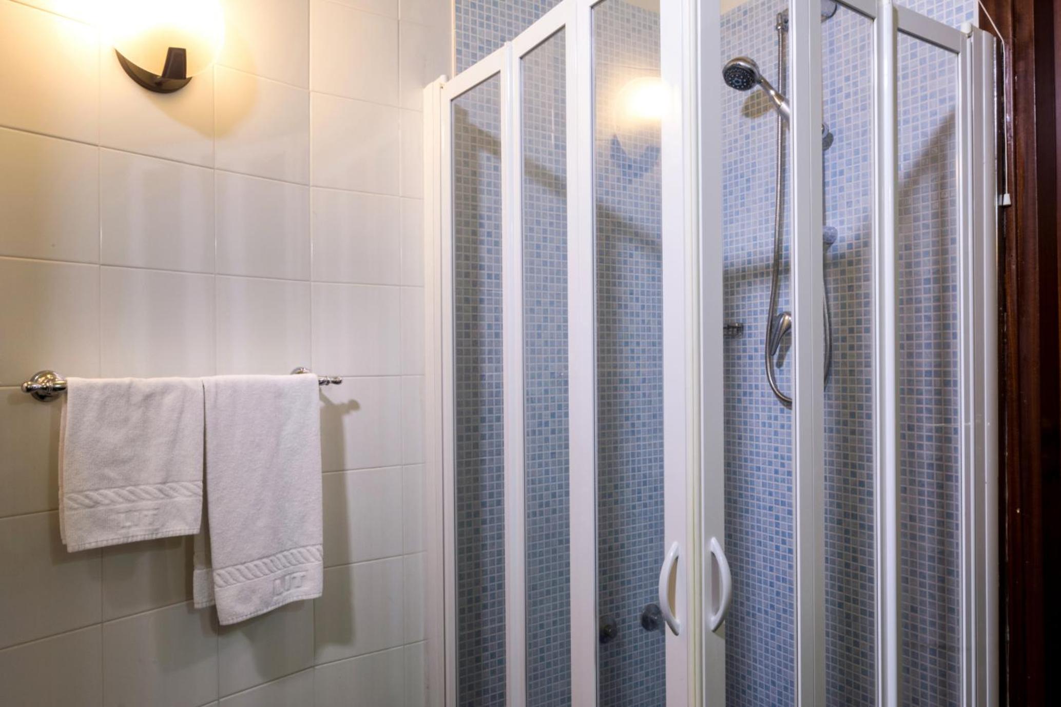 Room, French Bed، Hotel Sant Elia 8/8