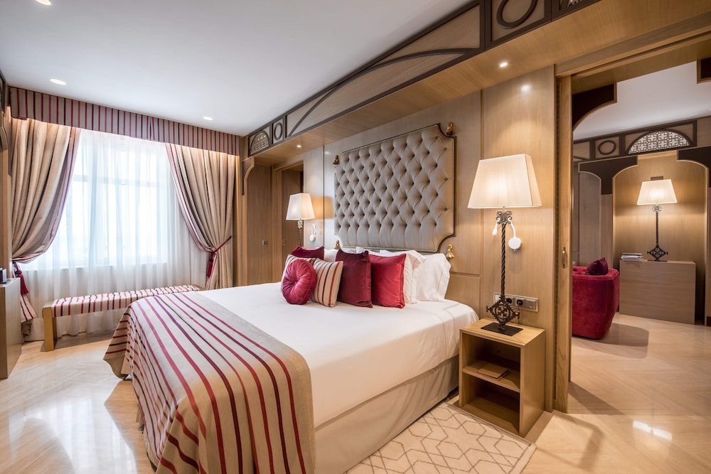 SUITE, SEA VIEW