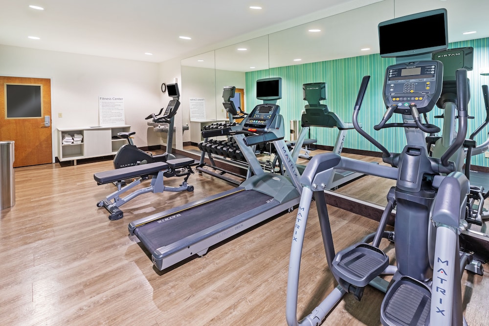 Holiday Inn Express Hotel And Suites Lafayette South 28/39