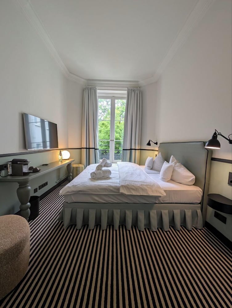 Aussen Alster Hotel 9/73