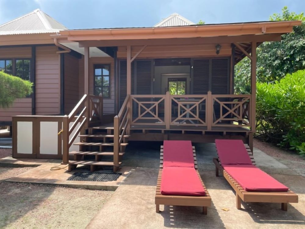 Heliconia Grove 3/46