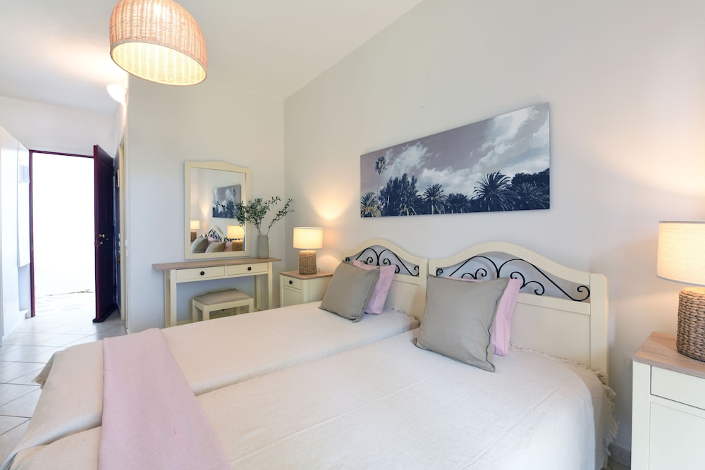 Asteras Paradise Hotel 24/78