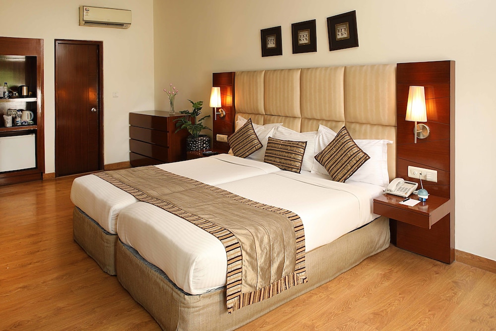 Ahuja Residency Sunder Nagar 13/50