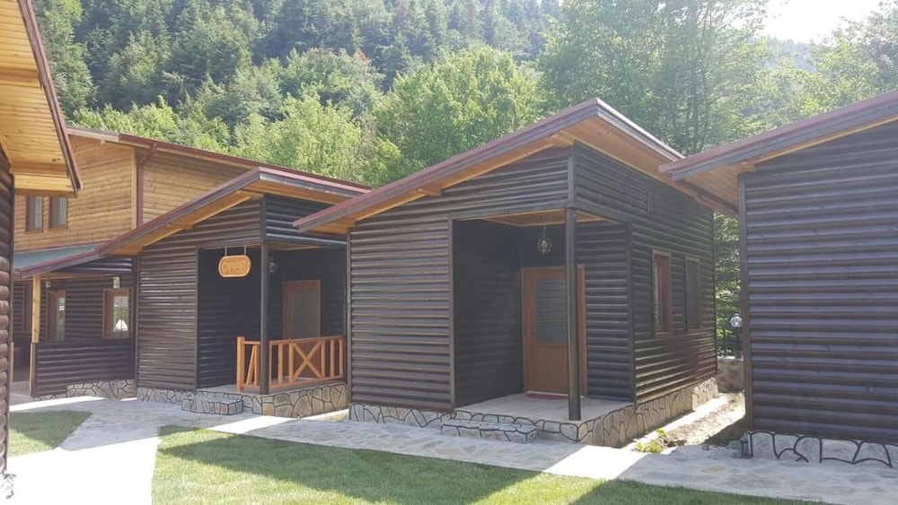Abant Bahceli Kosk 26/50
