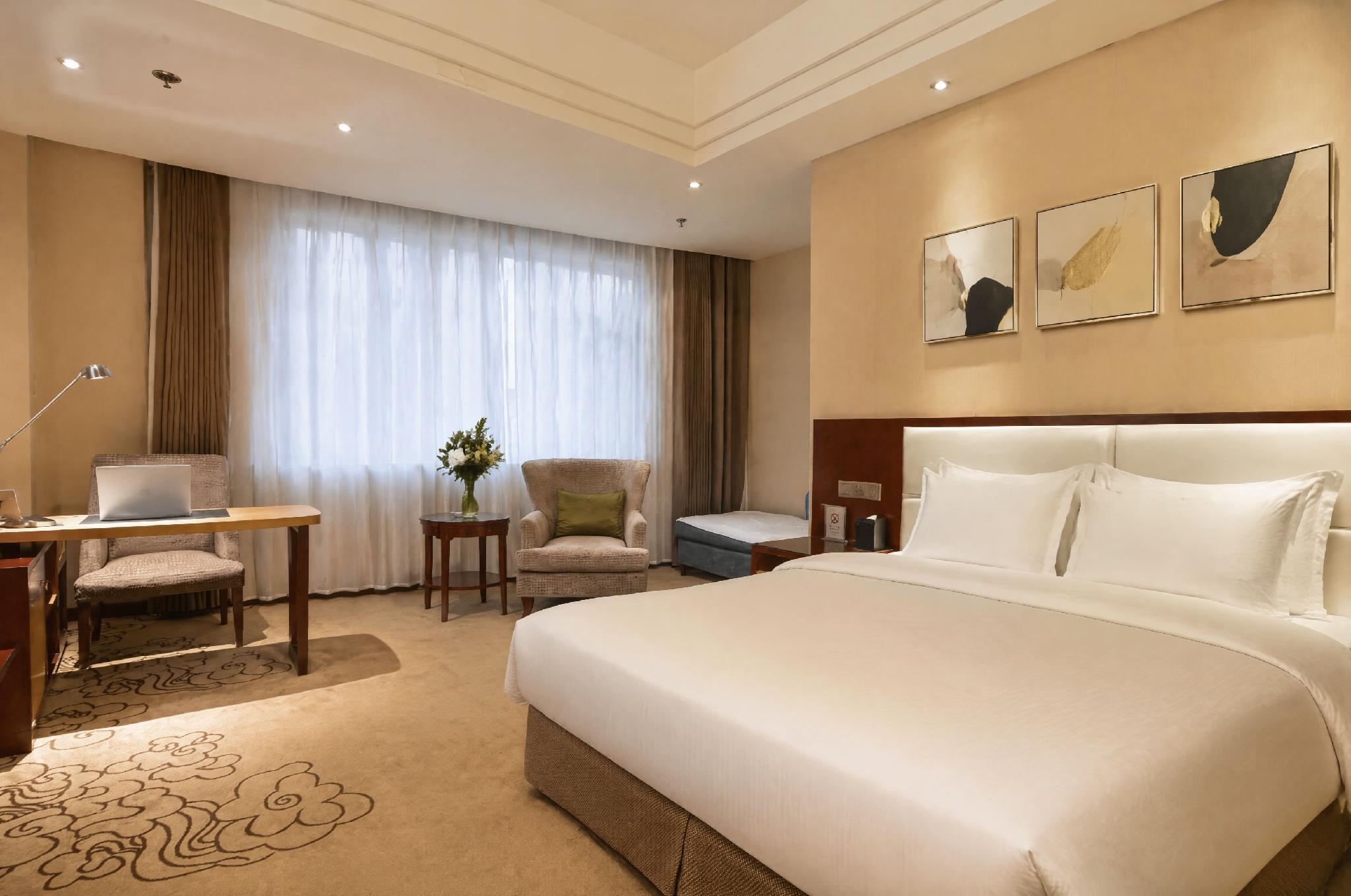 Chun Xue Four Seasons Hotel 20/57