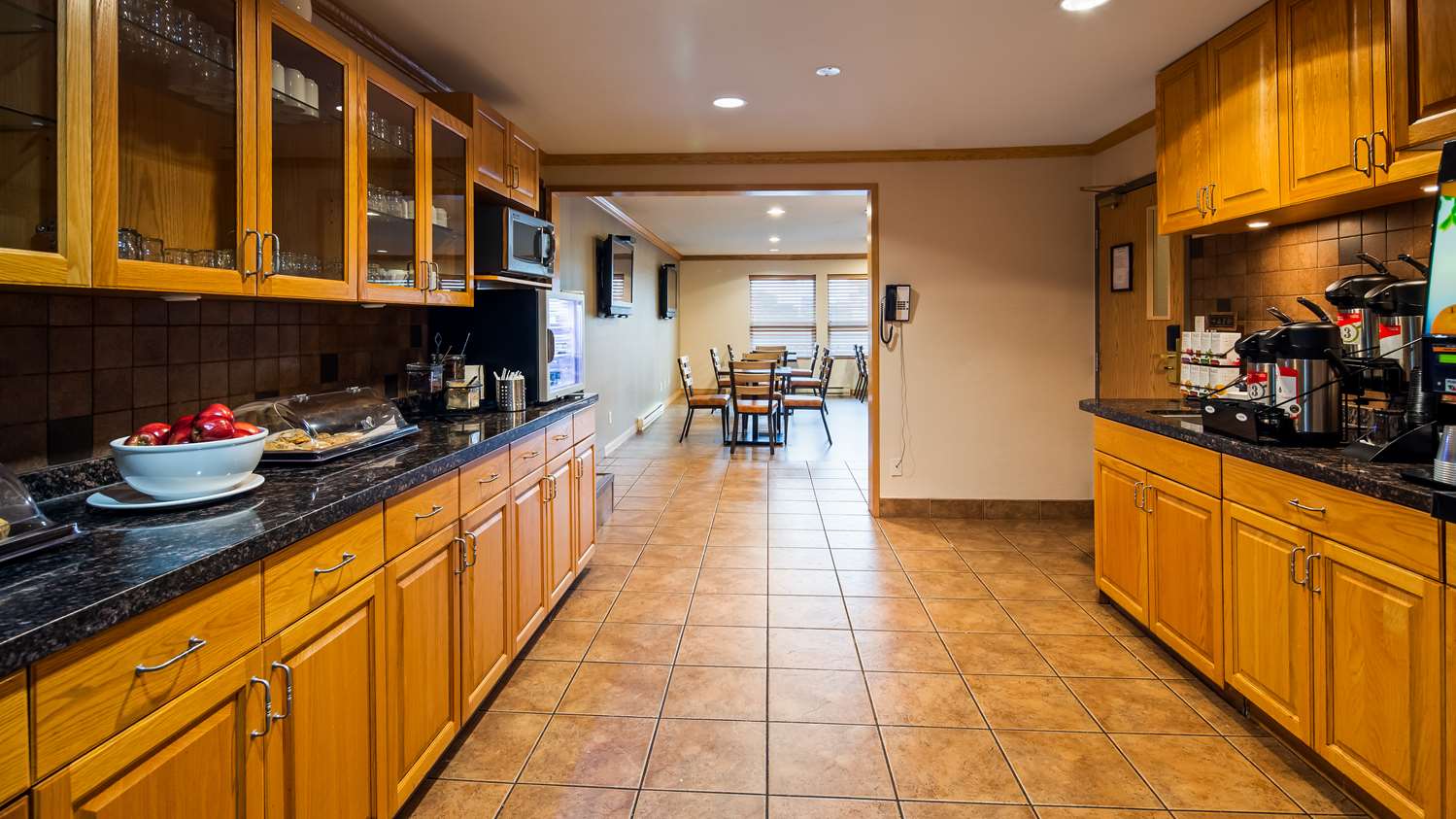 Best Western Plus Country Meadows Inn 8/28