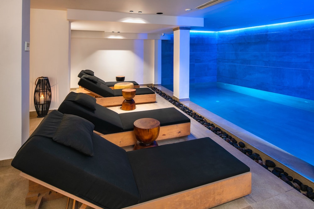 Uma Ray Suites 14/34