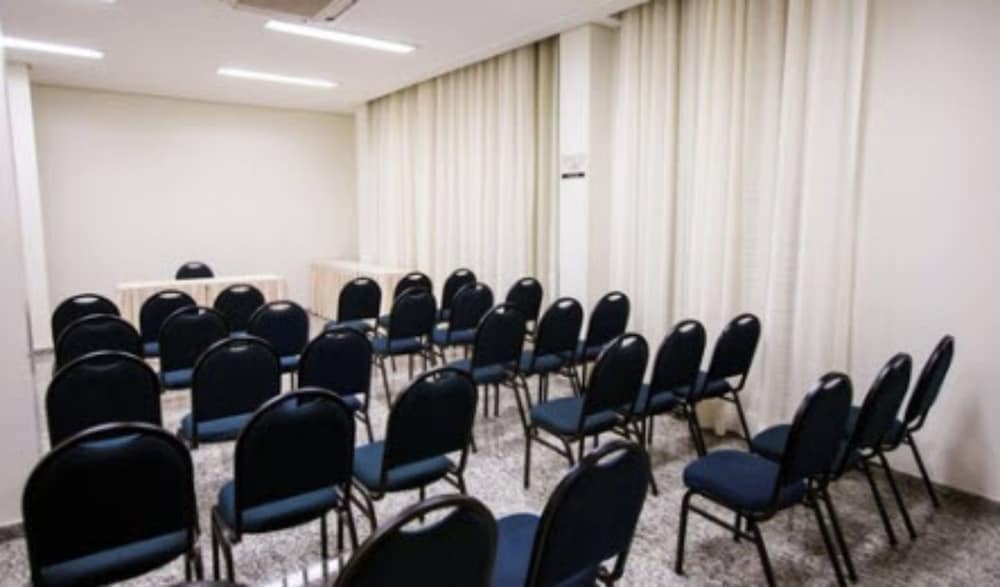 Mogano Hotel 54/61