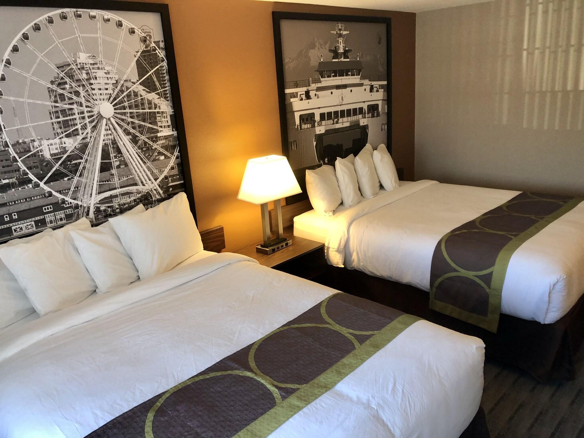 Super 8 By Wyndham Lynnwood 5/17