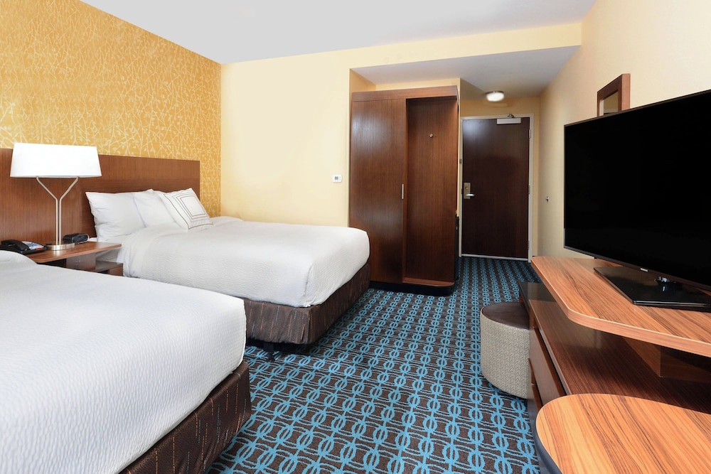 Fairfield Inn & Suites By Marriott Raleigh Capital Blvd./I-540 3/49