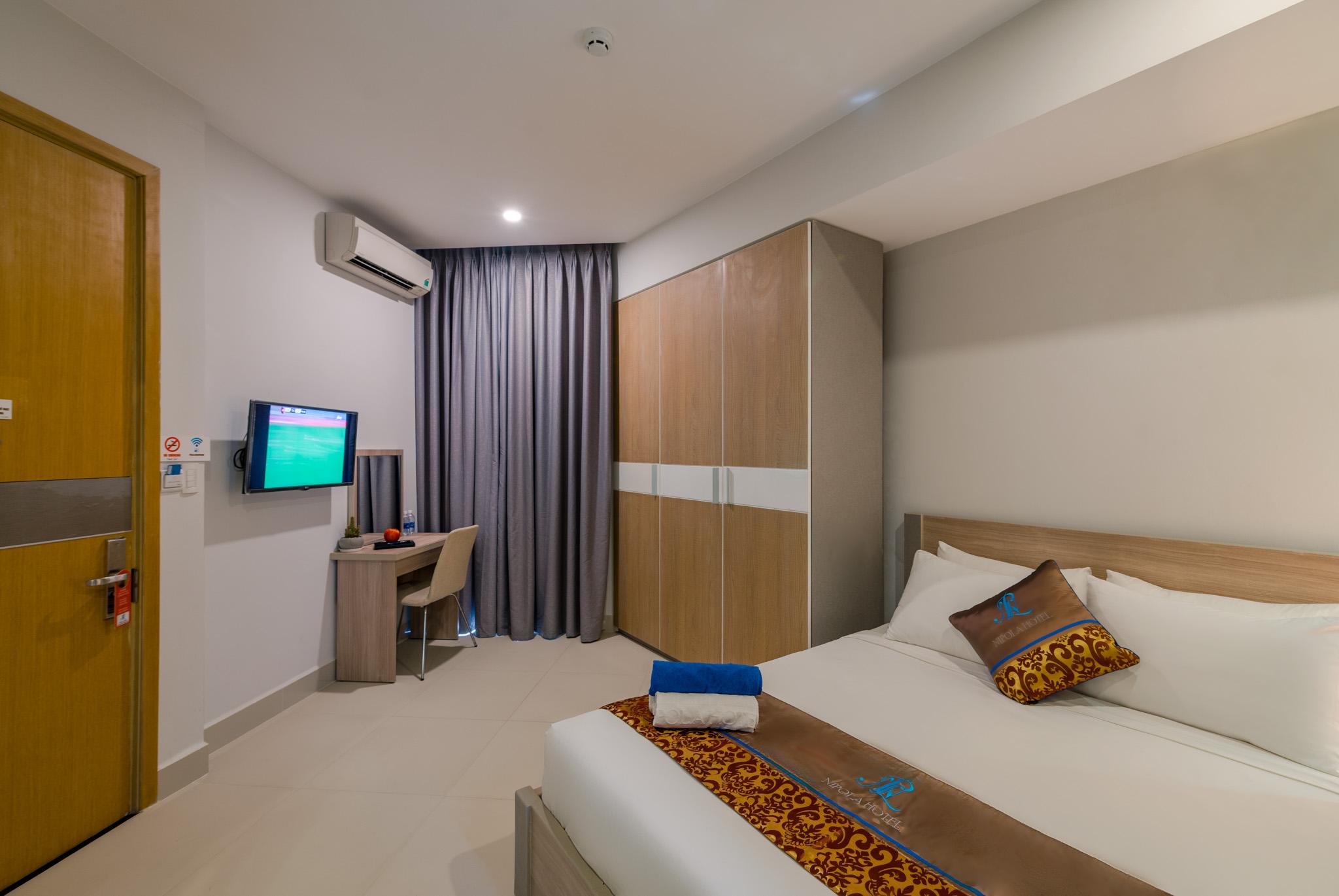 Room, Double Bed