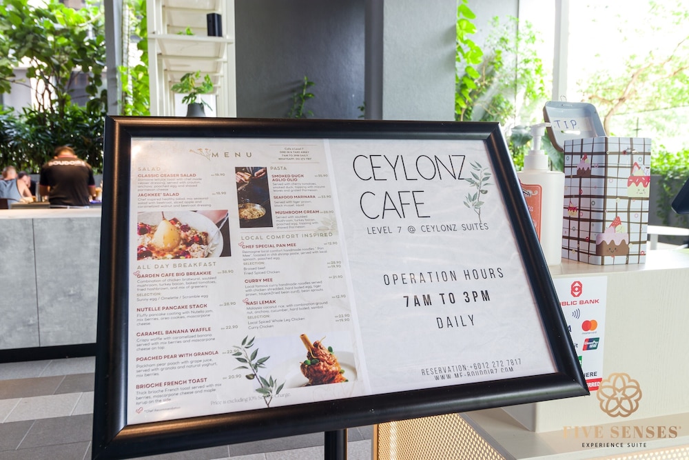 Ceylonz Suites by Five Senses 3/50