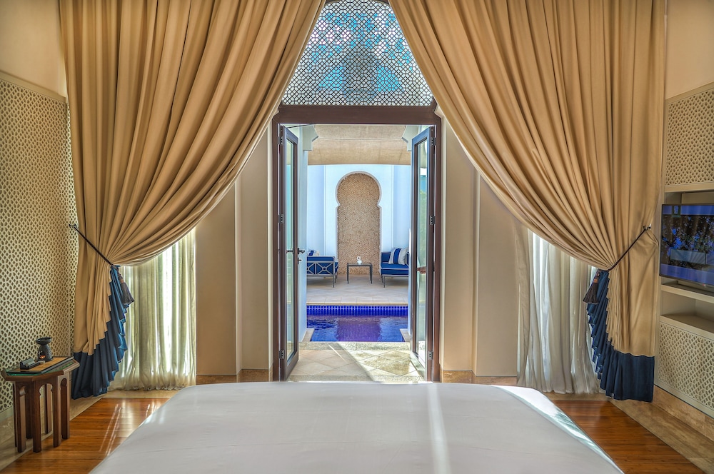 Banyan Tree Tamouda Bay 47/87
