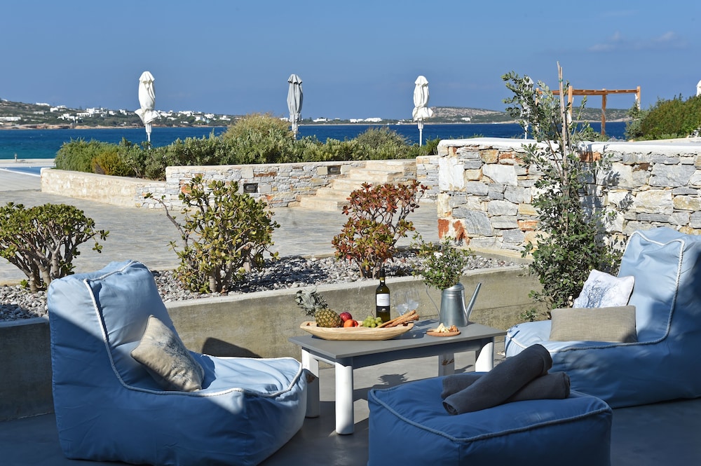 AMBASSADOR LUXURY VILLAS 30/50