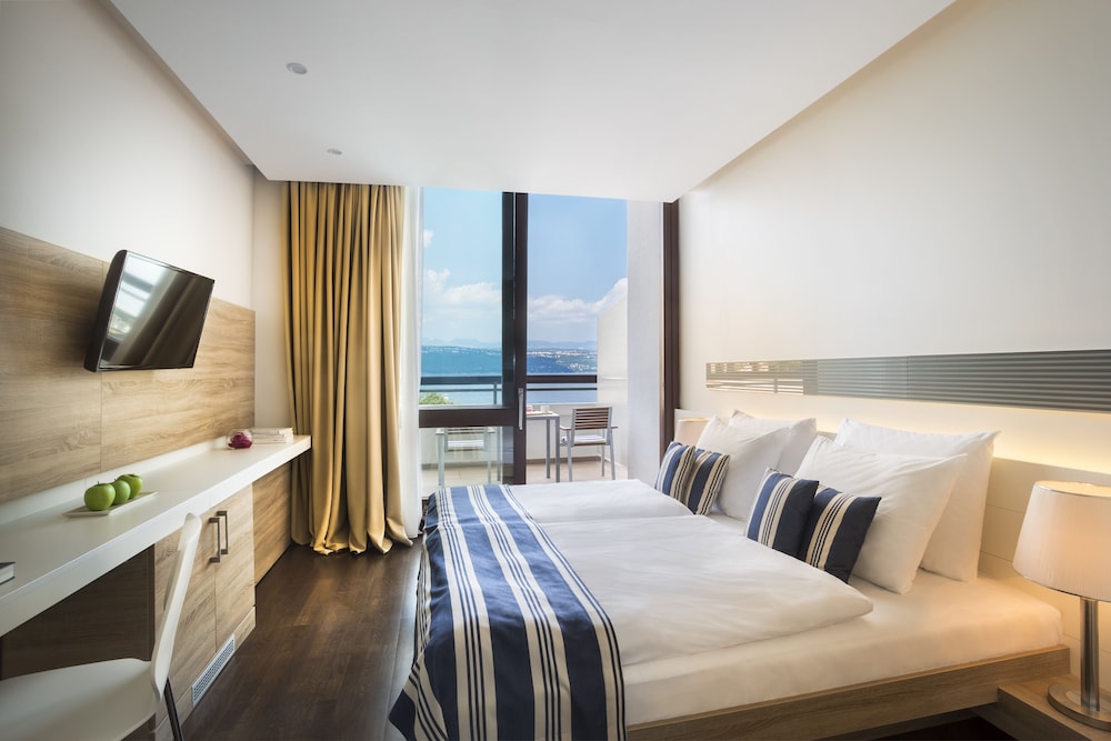 Premium Double Room - Sea View