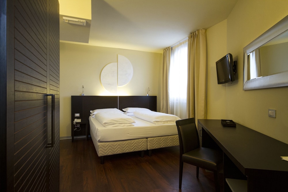 BASIC, DOUBLE BED