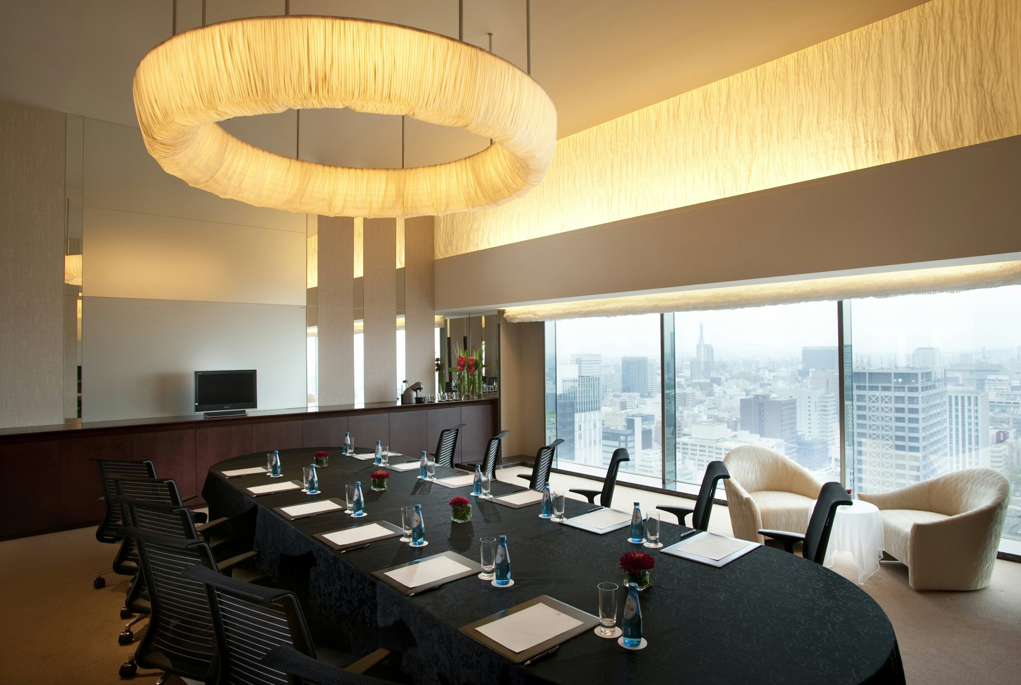 Hilton Nagoya Hotel 80/85
