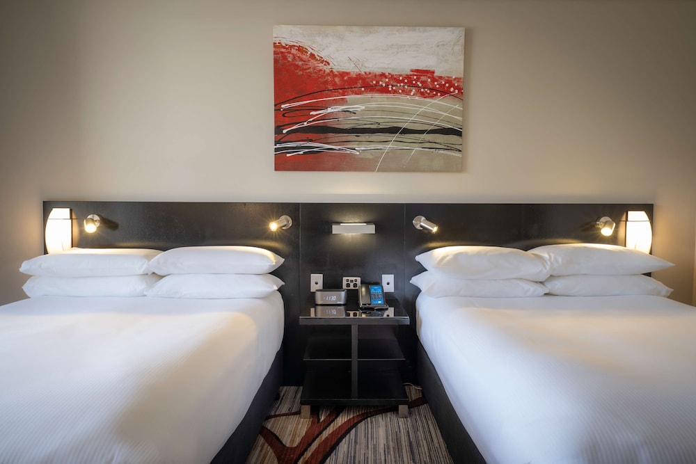 Hilton Cairns Hotel 21/85