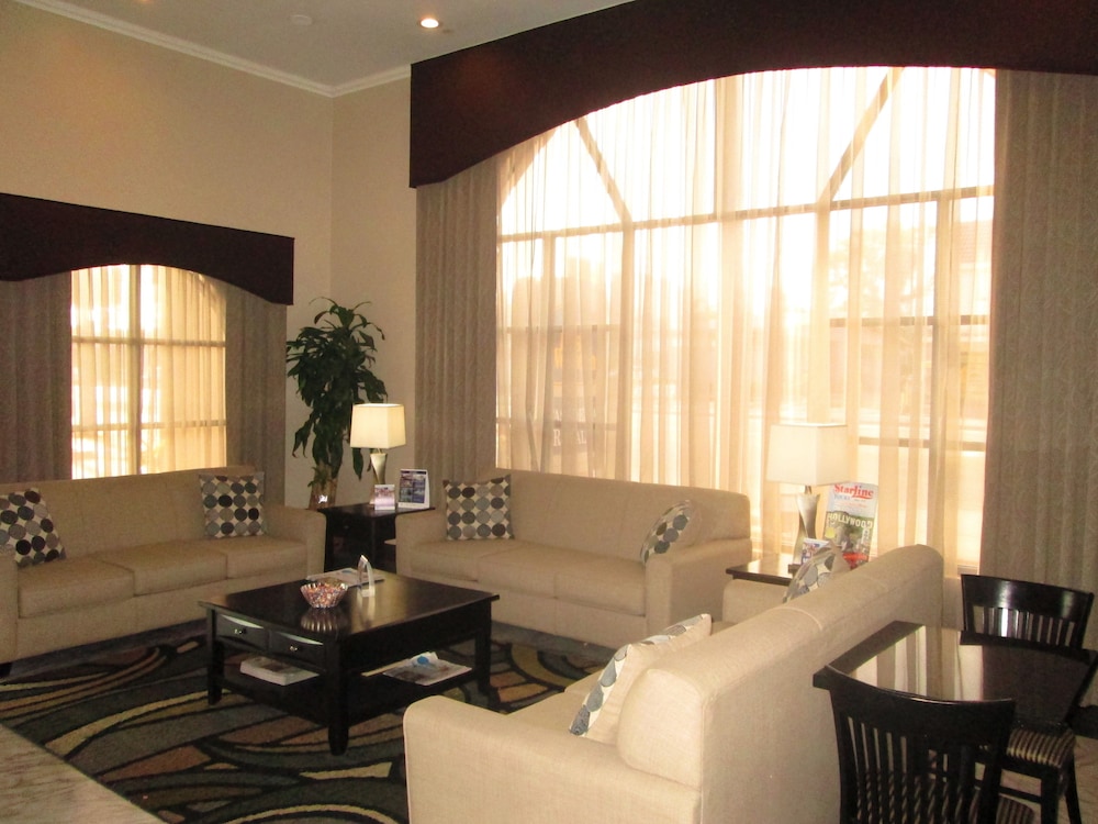 Best Western Pasadena Royale Inn & Suites 30/39