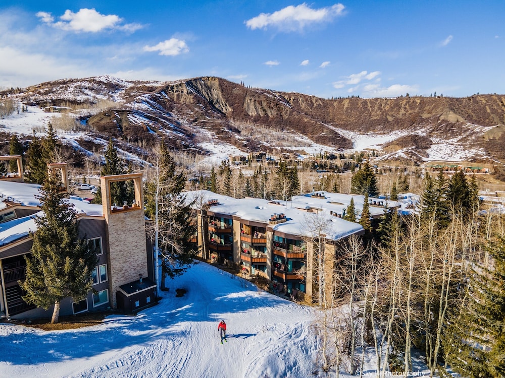 Laurelwood A Destination Residence 4/76