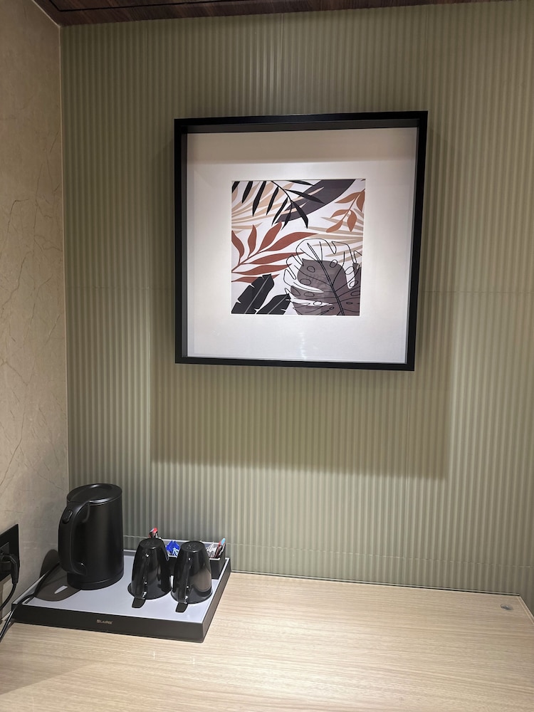 HOTEL CORPORATE 25/33
