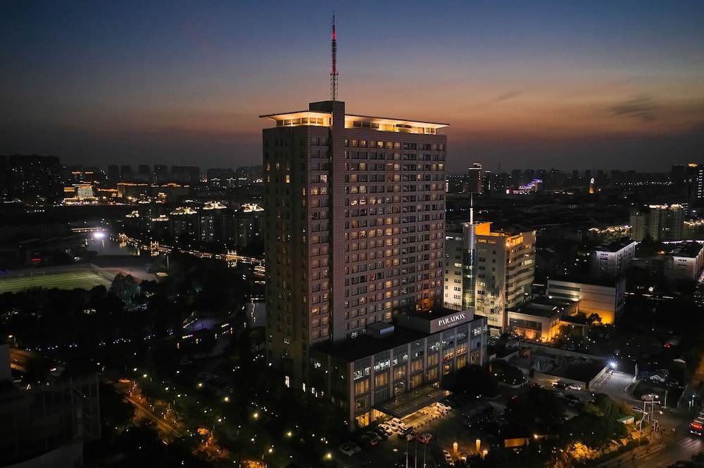 Paradox Kunshan Hotel in SUZHOU