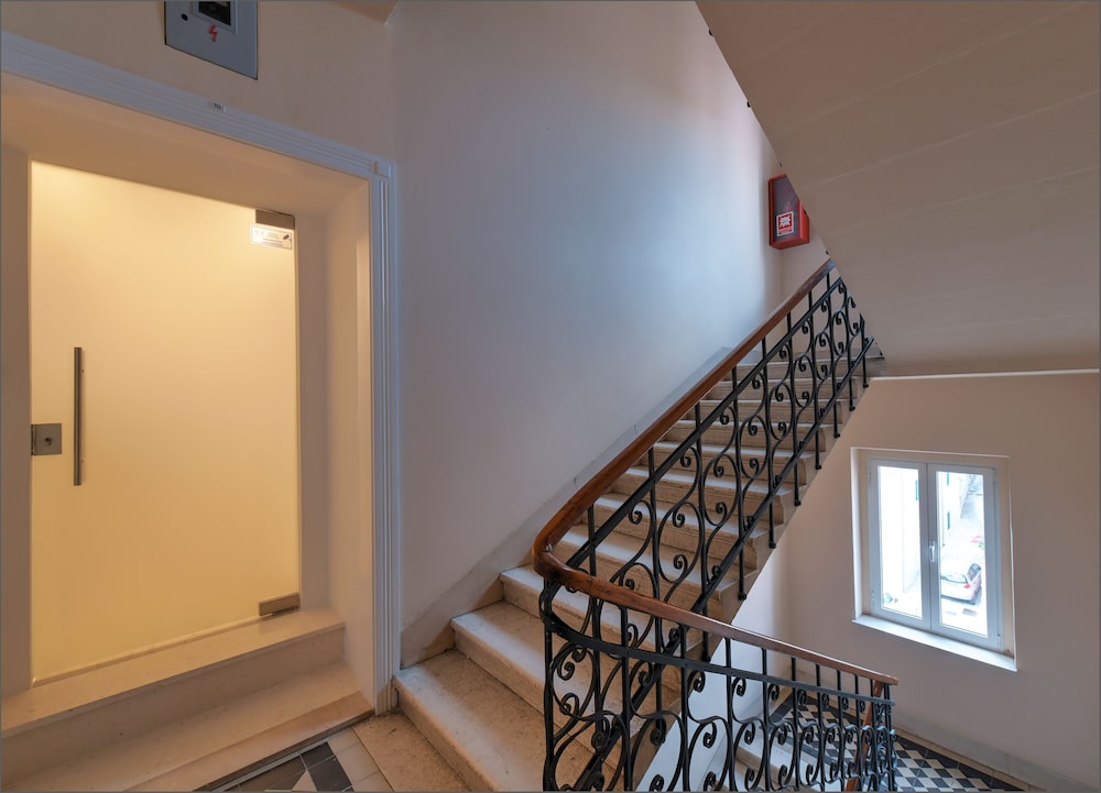 Via Porto Rooms 29/49