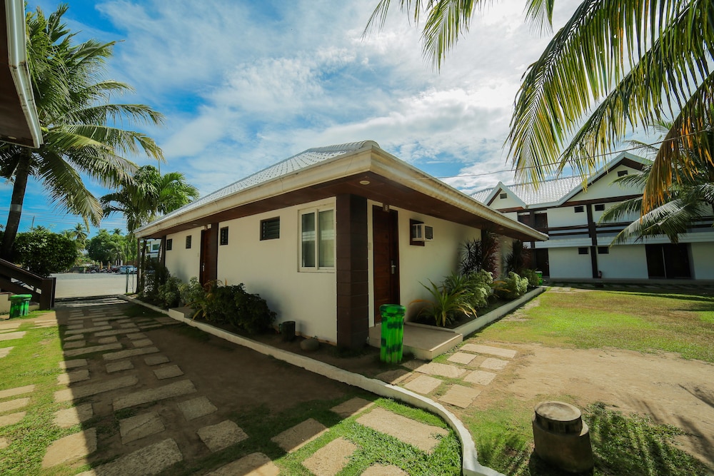 Bataan White Corals Beach Resort 33/42