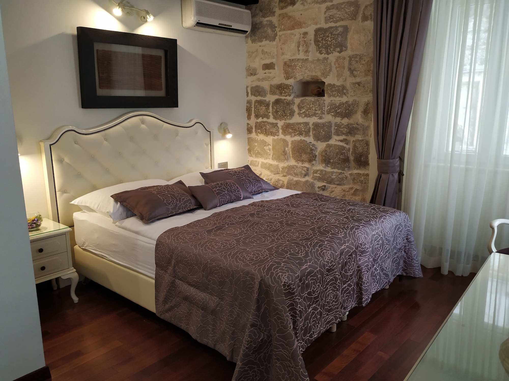 rooms