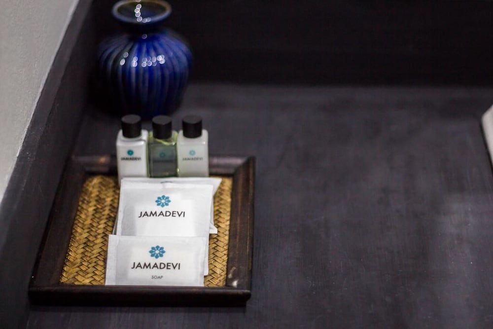 Jamadevi Hotel 72/91