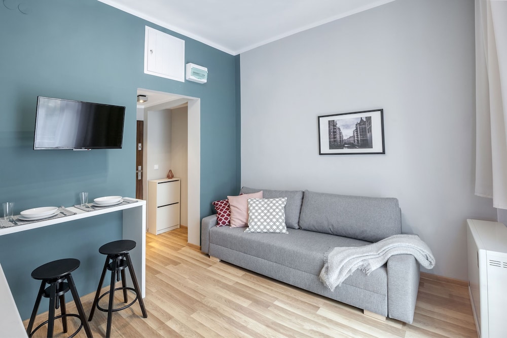 FriendHouse Apartments 28/50