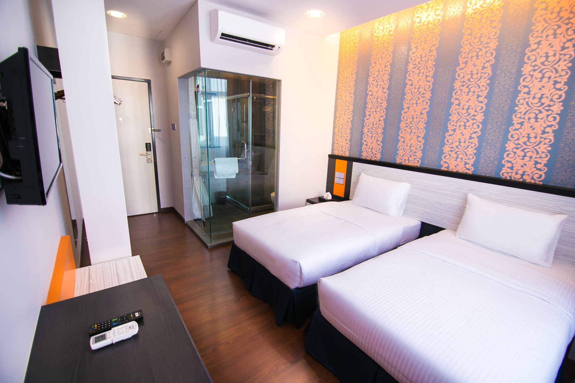 SUPERIOR, TWIN BEDS