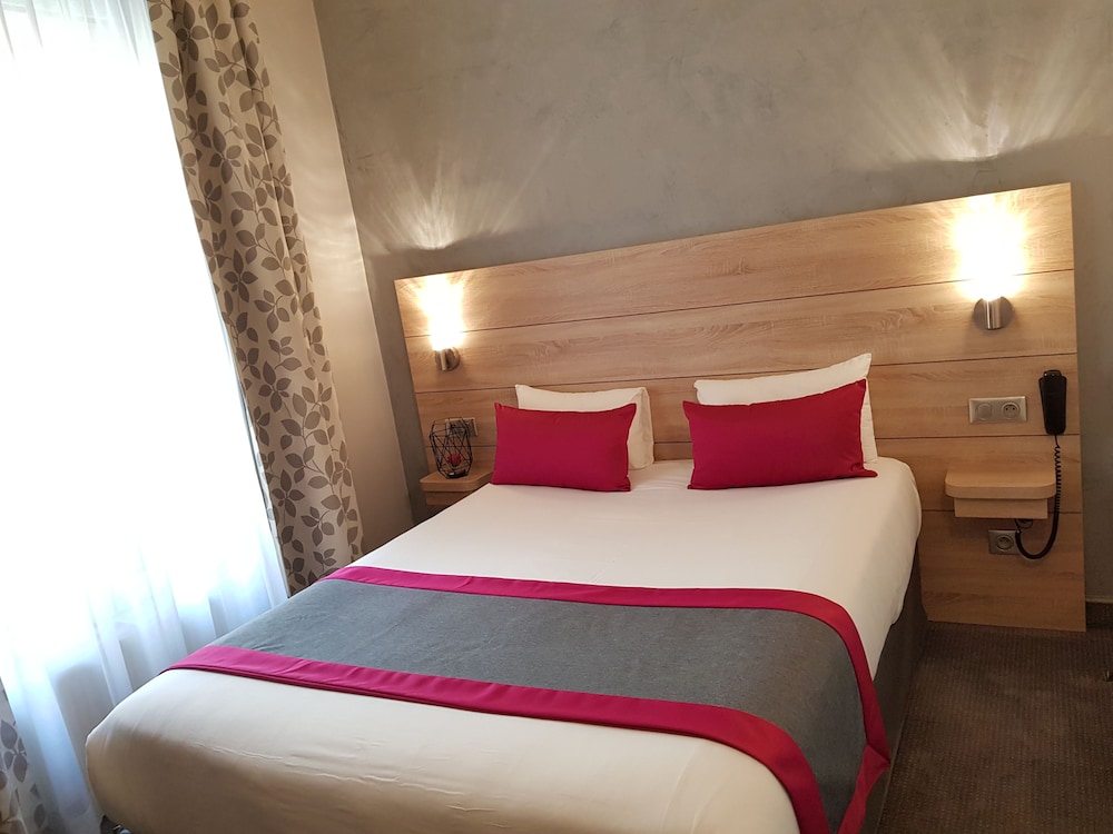 Hotel Champerret Elysees 37/70