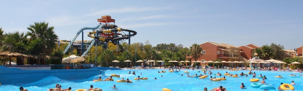 Aqualand Resort 74/87