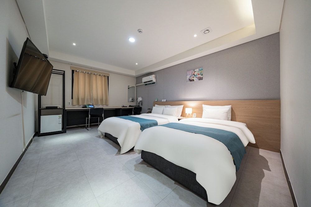 Suwon Dono1796 Hotel 33/68