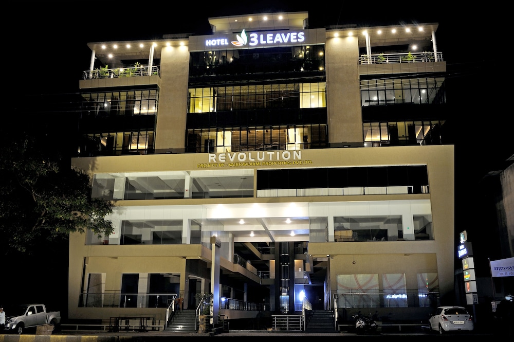 Hotel 3 Leaves Kolhapur 1/30