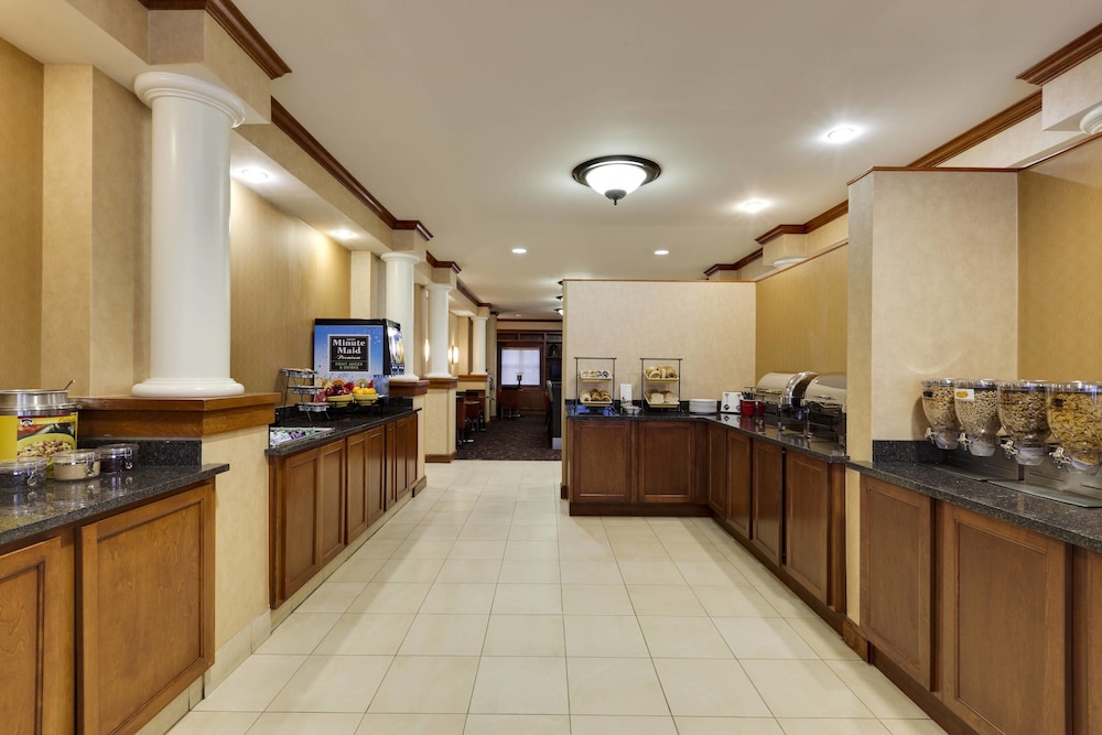 Residence Inn By Marriott Chicago Naperville Warrenville 5/24