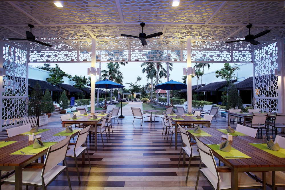 Access Resort & Villas 56/70