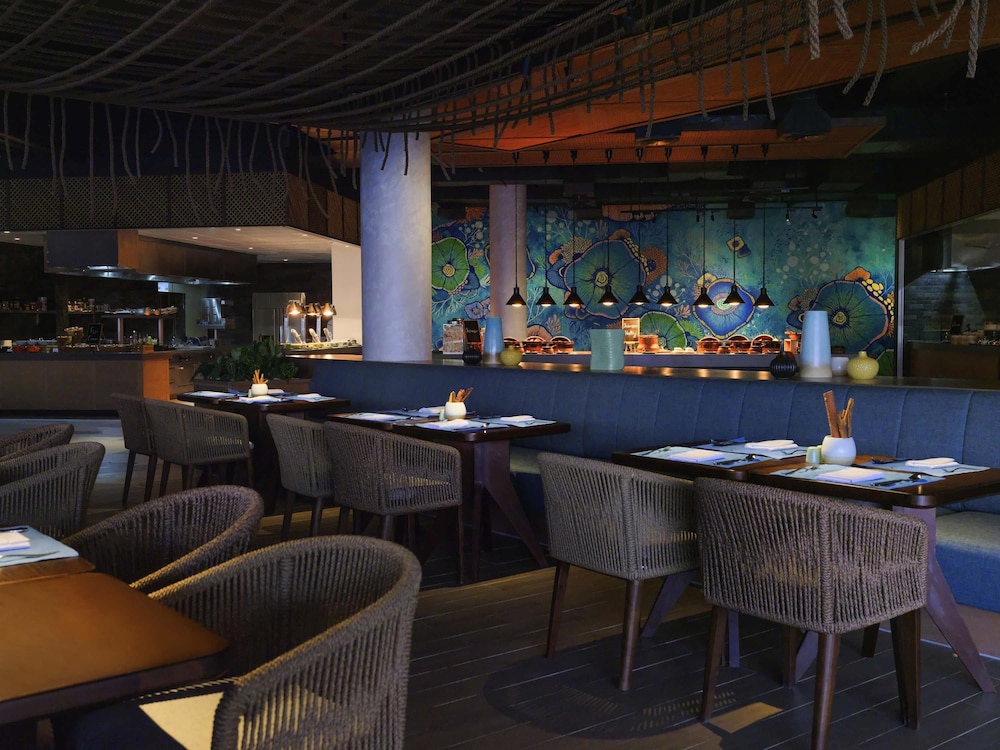 Pullman Lombok Merujani Mandalika Beach Resort 31/48