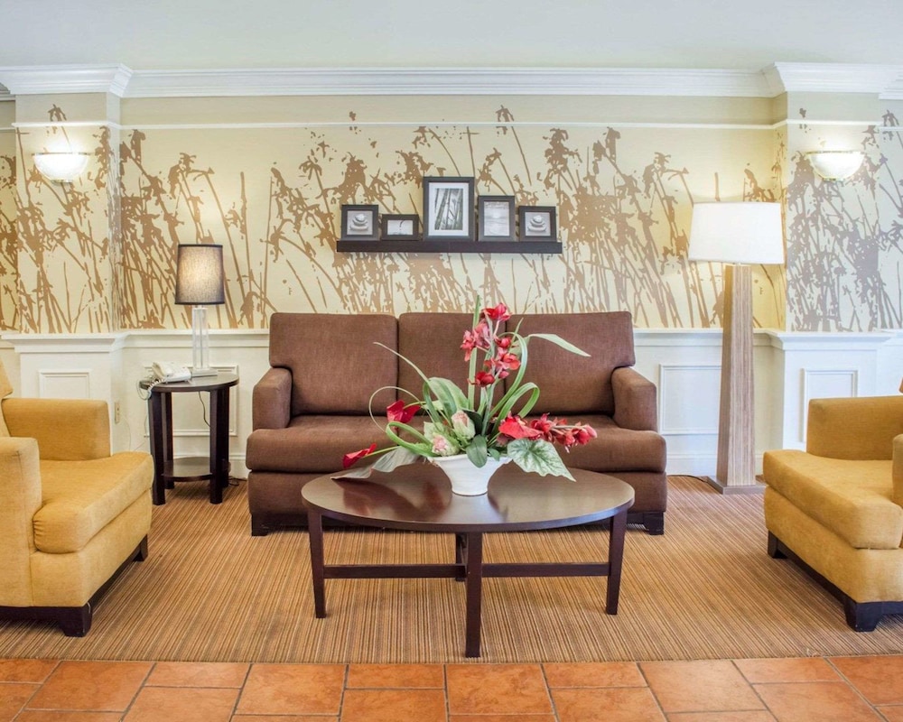 Wingate by Wyndham Dublin Near Claytor Lake State Park 24/38