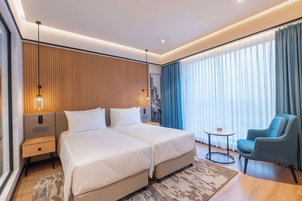 Radisson Hotel Prayagraj 12/50
