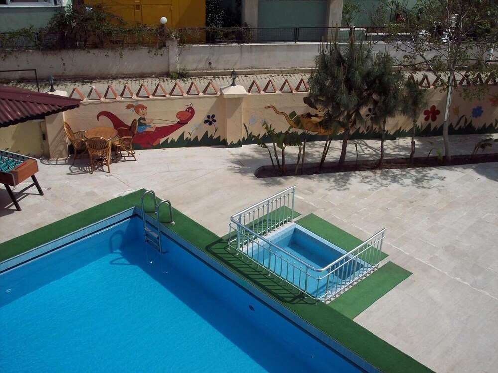 Grand Villa Sol Apart 9/68